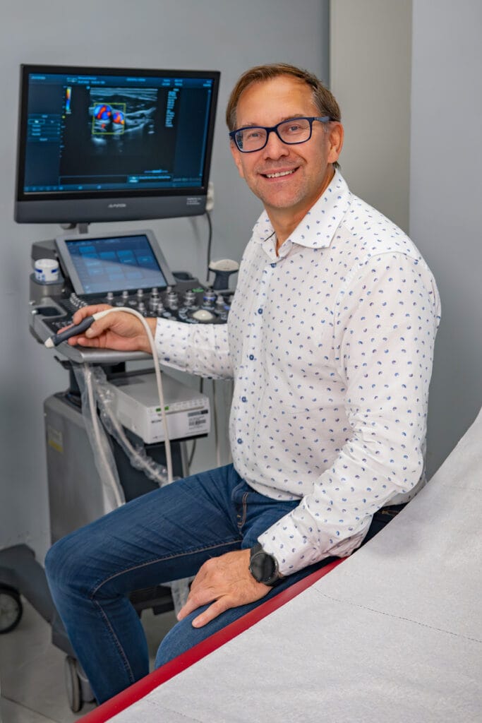 dr Klimczak podczas USG Doppler
