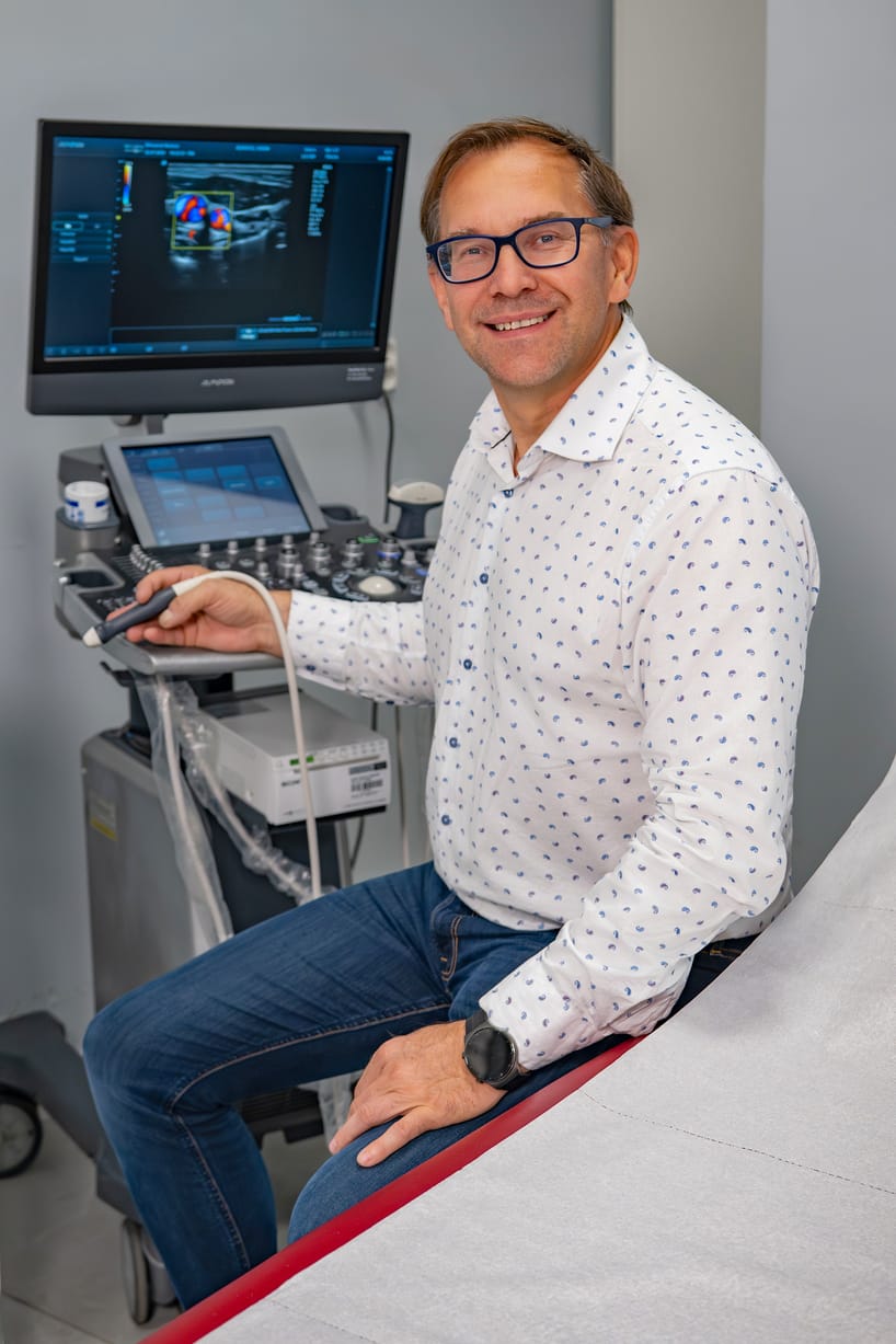 dr Klimczak podczas USG Doppler